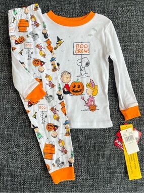 NWT Peanuts Halloween Pajamas Size 4T